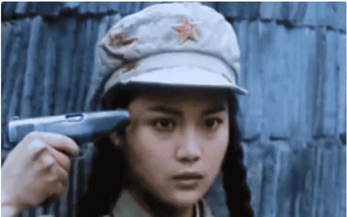 儿女都是债，女儿离婚儿子成剩男，如今58岁的茹萍终究难逃心酸提起茹萍，那张温婉