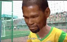 能不摔杯为号吗？火箭全队三分44中10、命中率仅22.7%。杜兰特一人三分9中4