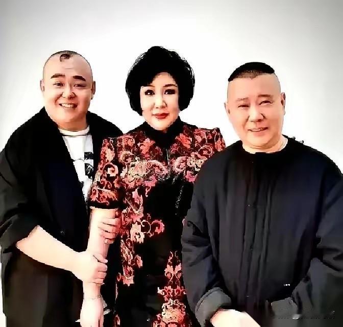 杨鹤通到底犯了什么错，被德云社撤职软封杀？德云社鹤字科元老杨鹤通，曾经身兼