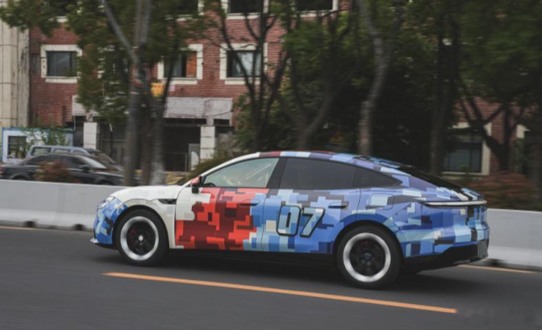 MG07的谍照图出来了，我忽然想起了小鹏，一台新车马上或者在开正式上市发布会。另