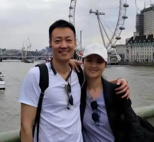 大学时，朱媛媛和李乃文关系就最为要好。就当大家以为他们会成为情侣关系时，哪料，一