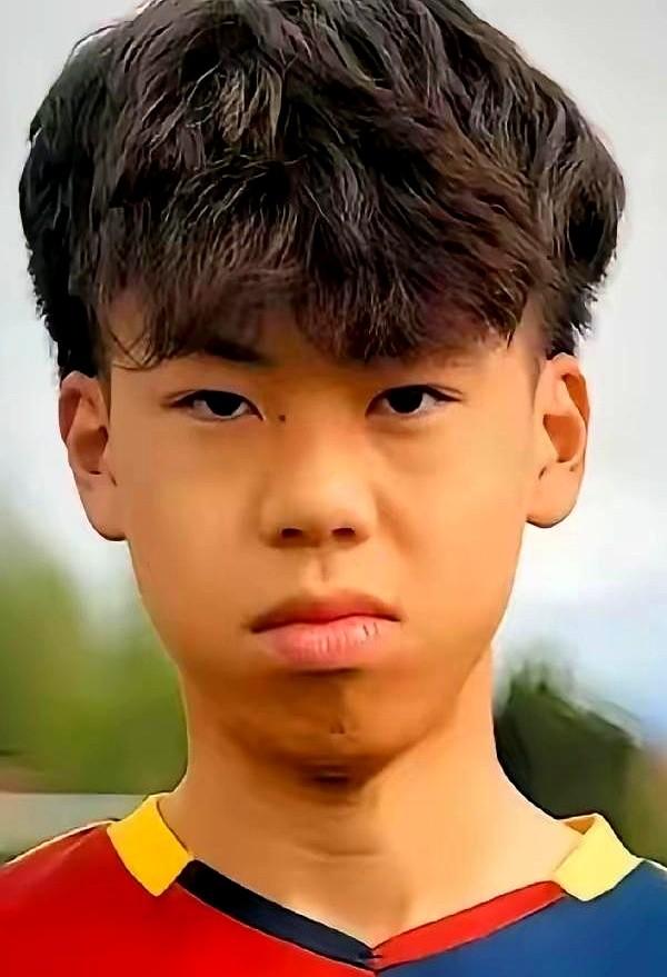 意大利足协直接联系了15岁的蔡昀翼，告诉他只要他同意就能进国青队。意大利那边教