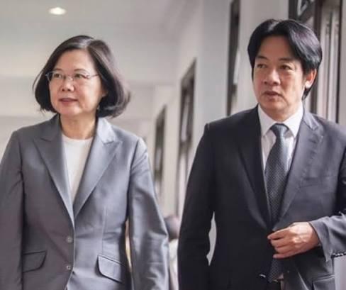 马英九首席智囊苏起再次警告赖清德们：台湾最愚蠢最致命的选择，是得罪大陆14亿人。