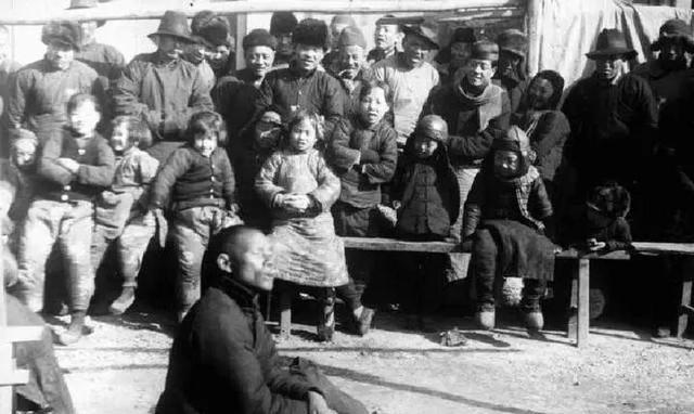 “我虽然罪大恶极，但是我救过数万志愿军的命！”1951年，广西土匪头子被判死刑，