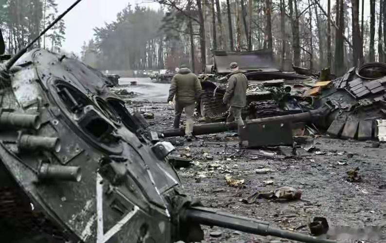 出大事了，乌克兰发起大规模袭击，普京不忍了，俄军收到一道指令当全世界都把目光盯向