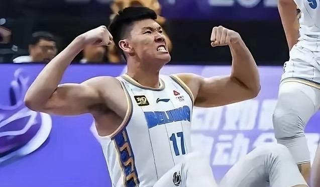 赵睿转会北汽又给提供一种新方式，CBA规则设计Ｄ类顶薪就是锁人，CBA赶快完善。