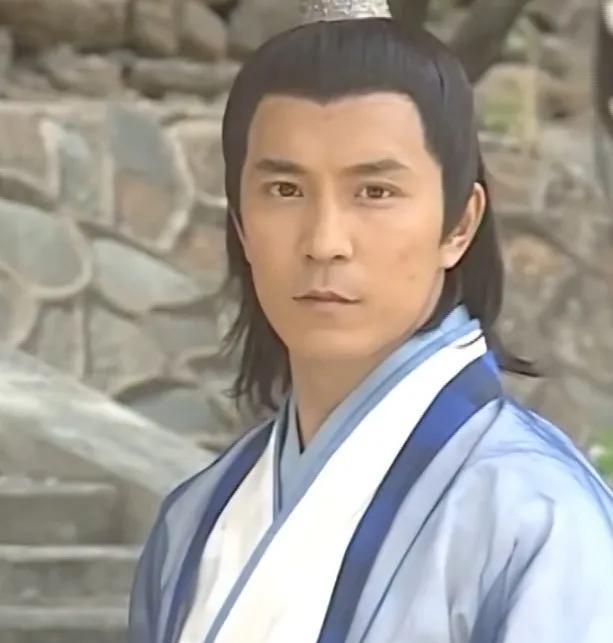宋青书，哪里不如张无忌？宋青书玉树临风，有“玉面孟尝”的美称，武功也不俗，武当三