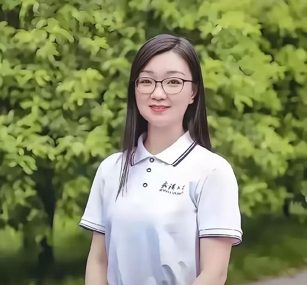 通过辅导员刘迪各种操作，才知道辅导员权力这么大，这次真的是多亏了杨某媛，才让我们