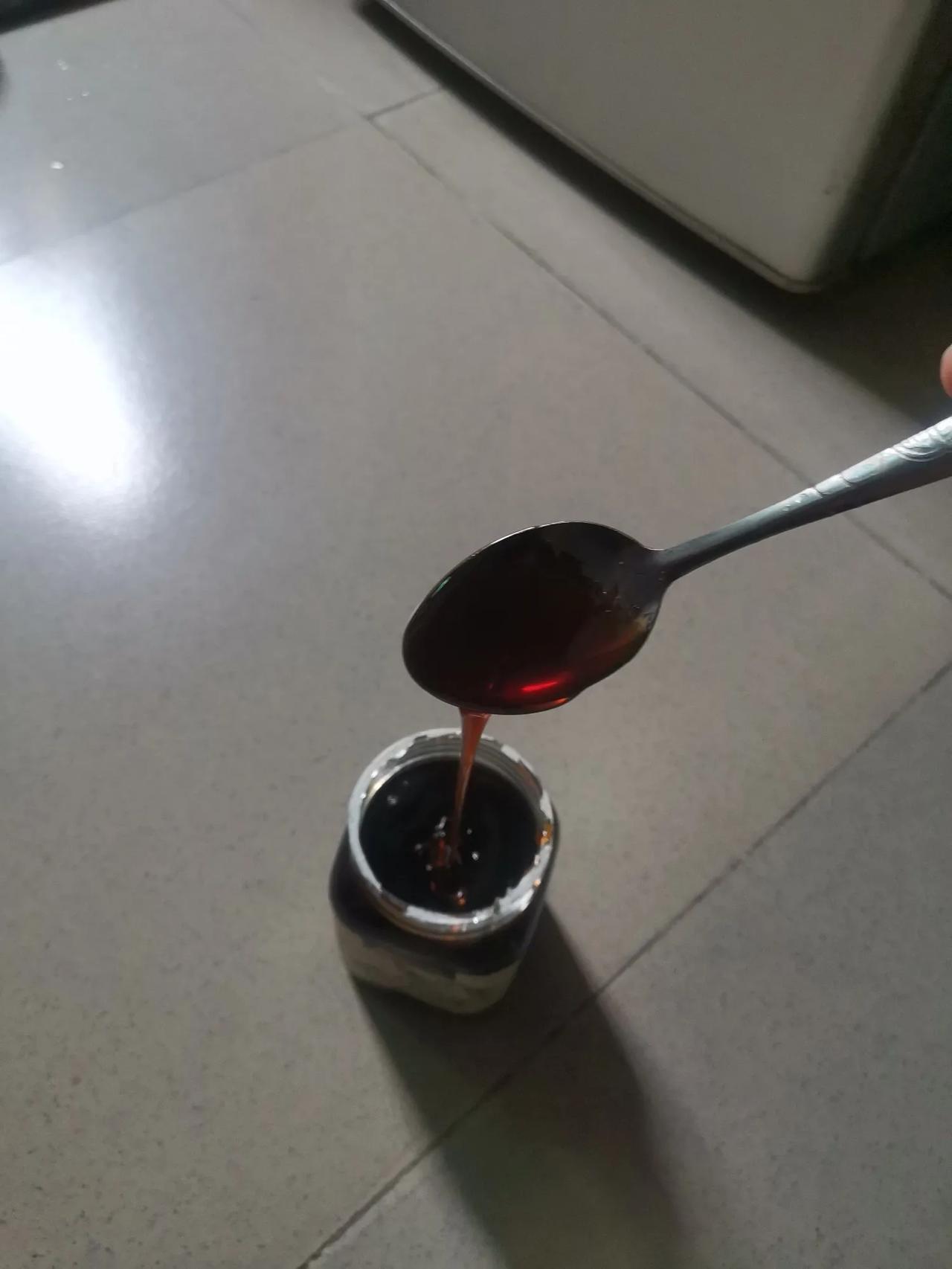很多人看看内经，以为是养生的书。下面我来举个理论例子：肝苦急，急需甘味缓之，就