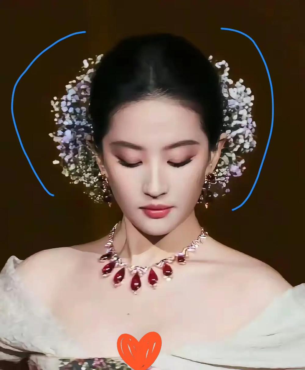 刘亦菲的造型师估计睡不着了，她睡不着的原因，不是因为没把造型做好，而是做的好