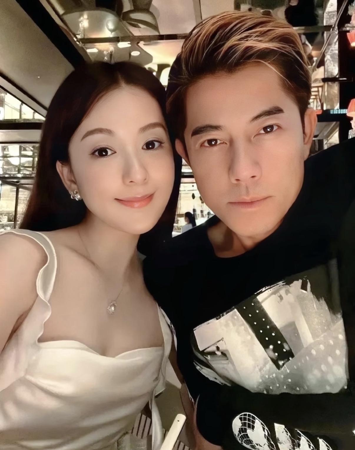 郭富城说方媛是一个温驯的女仔，面对综艺（桃花坞）这么复杂的环境，怎么能够立刻适应