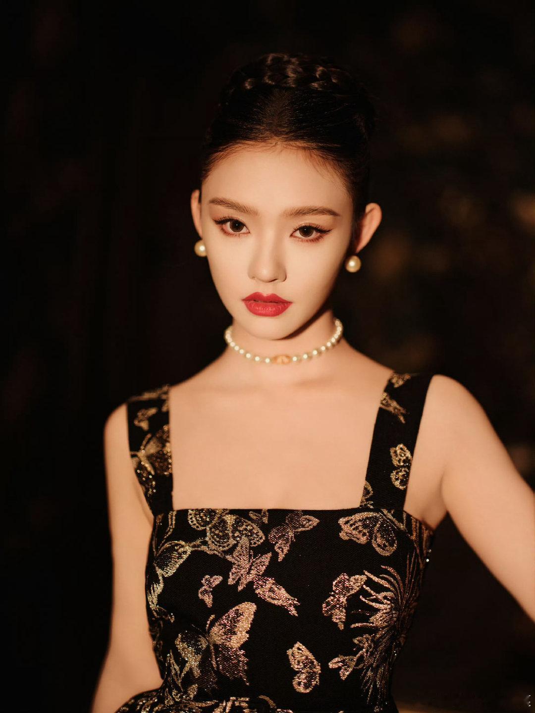 【听瓜】《我在锦衣卫负责抄家的日子》主演：任嘉伦、李光洁、林允导演：吕行开机时间：9月中​