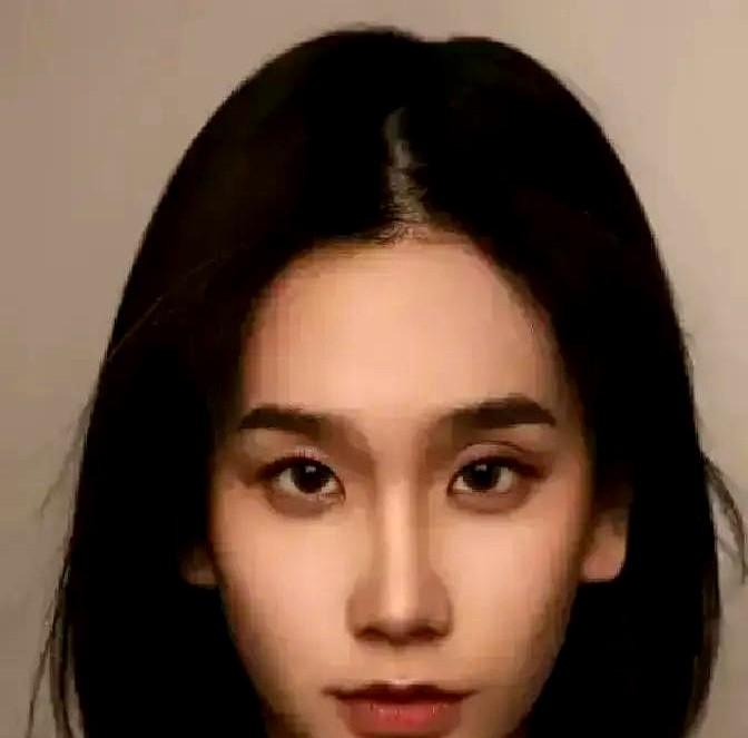 别再夸她离婚体面了，真相其实一地鸡毛。当初何美延直播说已离婚，大家还夸她处理