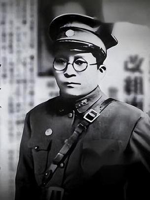 为何晚年徐向前会透露说：假如没有西安事变，中央保留了一张王牌。徐向前作为西路军