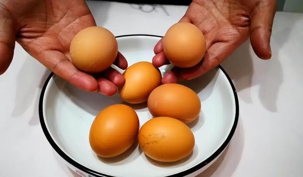 血压克星！医生点名3样“黄金食材”，比鸡蛋更护血管当58岁的张阿