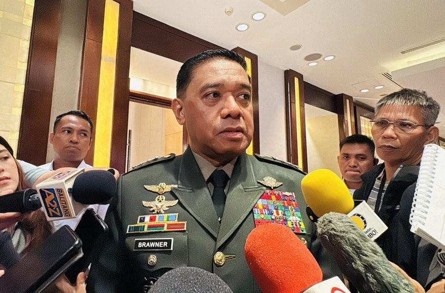 中方敢动仁爱礁破船就“开战”？菲军总长刚放狠话，却被下一幕彻底破防菲律宾武装