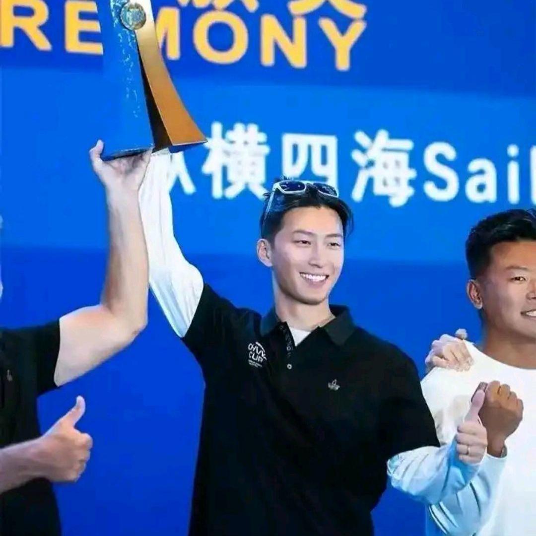 窦骁：我是艺人，也是“野系”运动大神！刚在2025中国杯帆船赛卫冕夺冠！窦骁