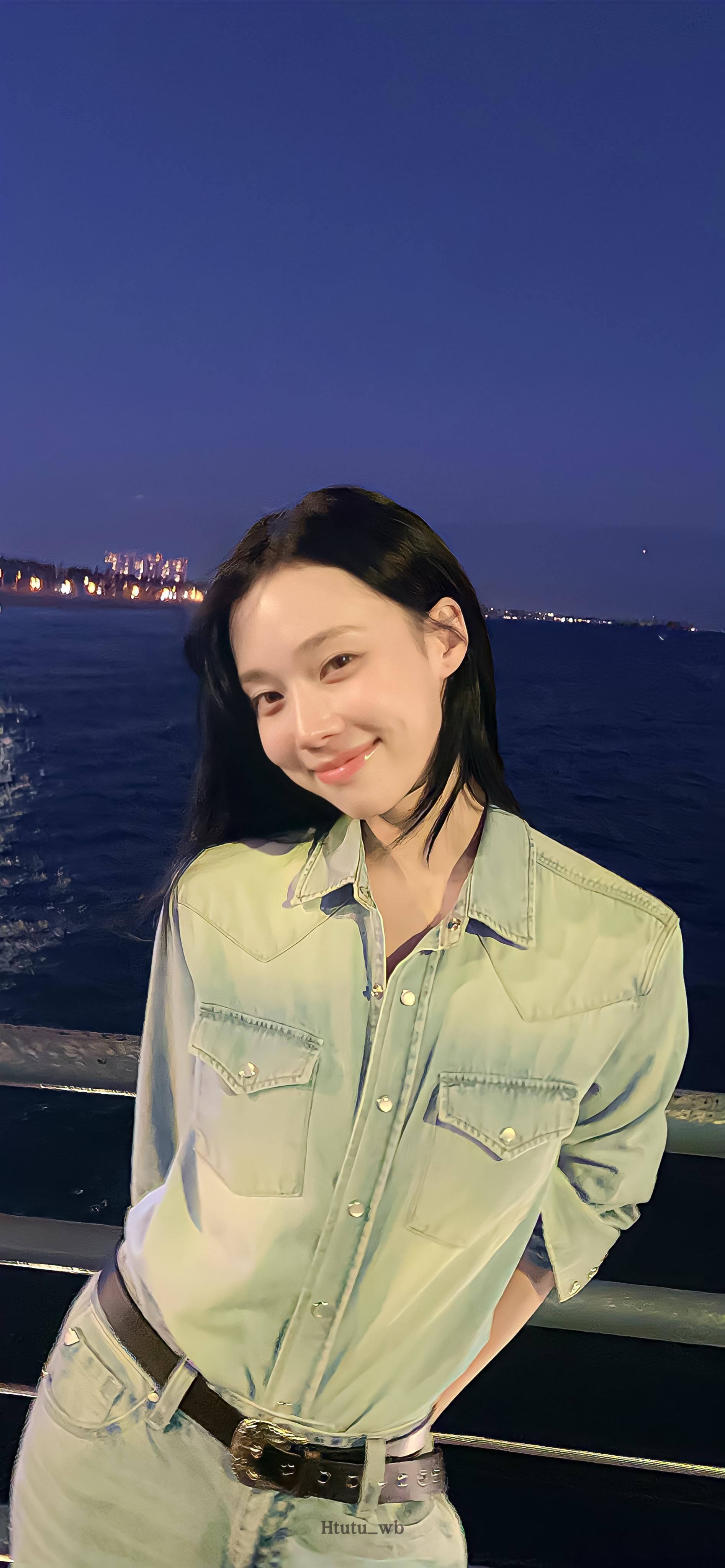 金玟庭Winterの壁纸大放送～🧸🥐