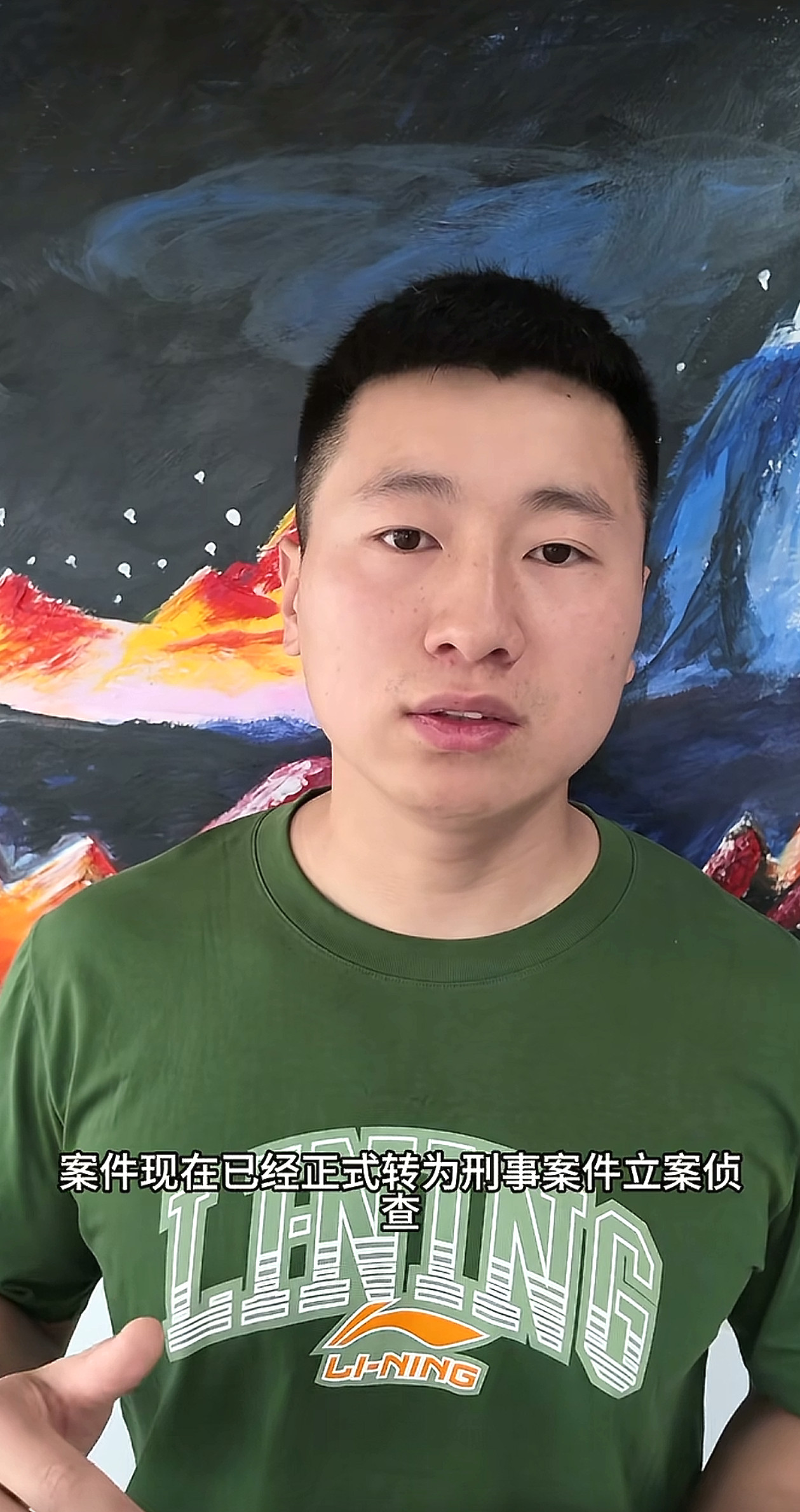 之前就刷到了这个视频，当事边牧名叫锄头，曾跟随博主“用青春去旅行”一起进青藏旅行