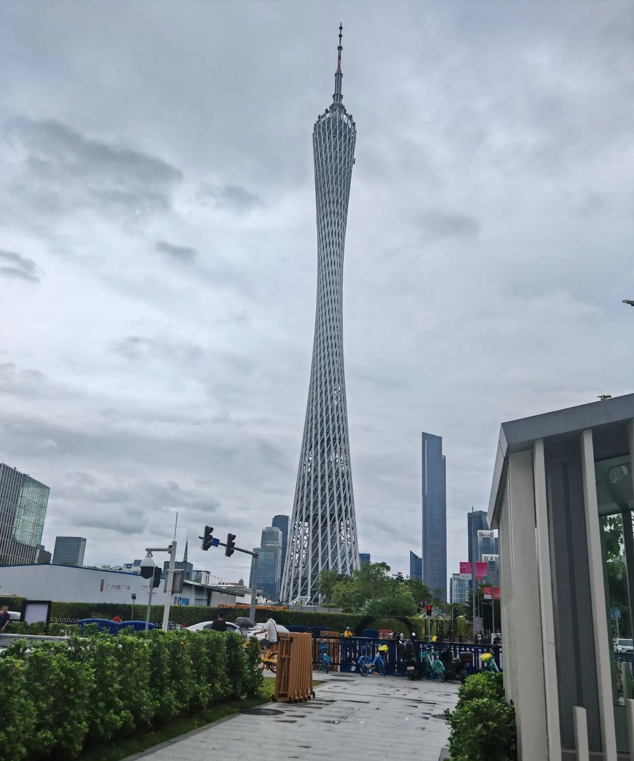 俄乌战争，俄罗斯会在50日内以最终失败并且可能面临解体尔最终结果！美国的100%