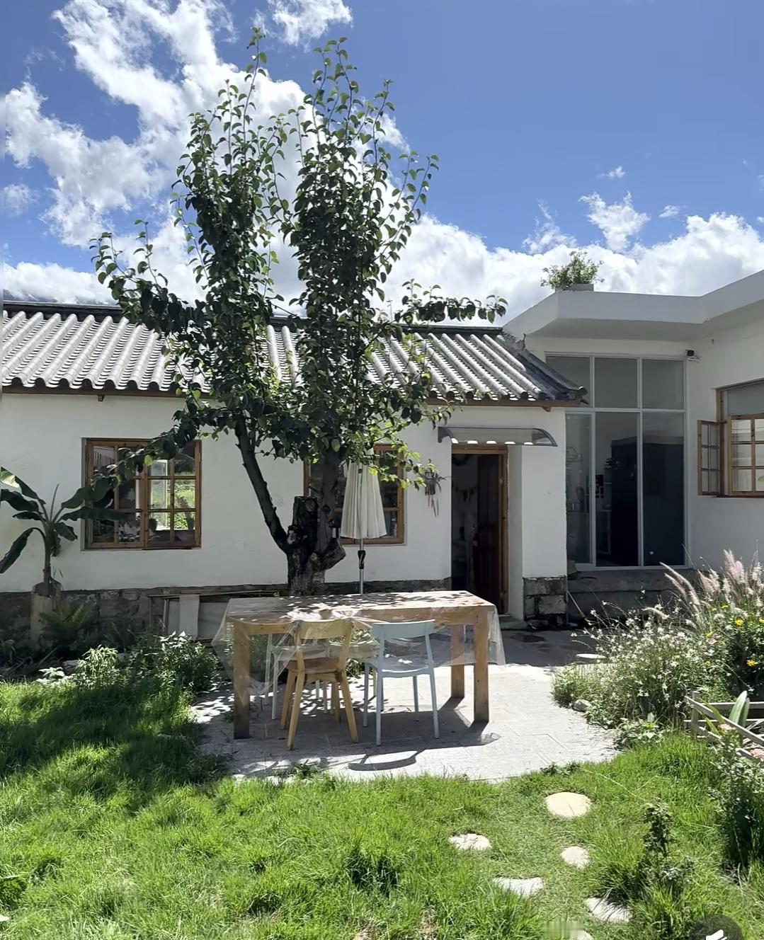 婆婆突然来电话，支支吾吾半天没说清事儿，我直接劝她有话直说，没必要绕弯子。