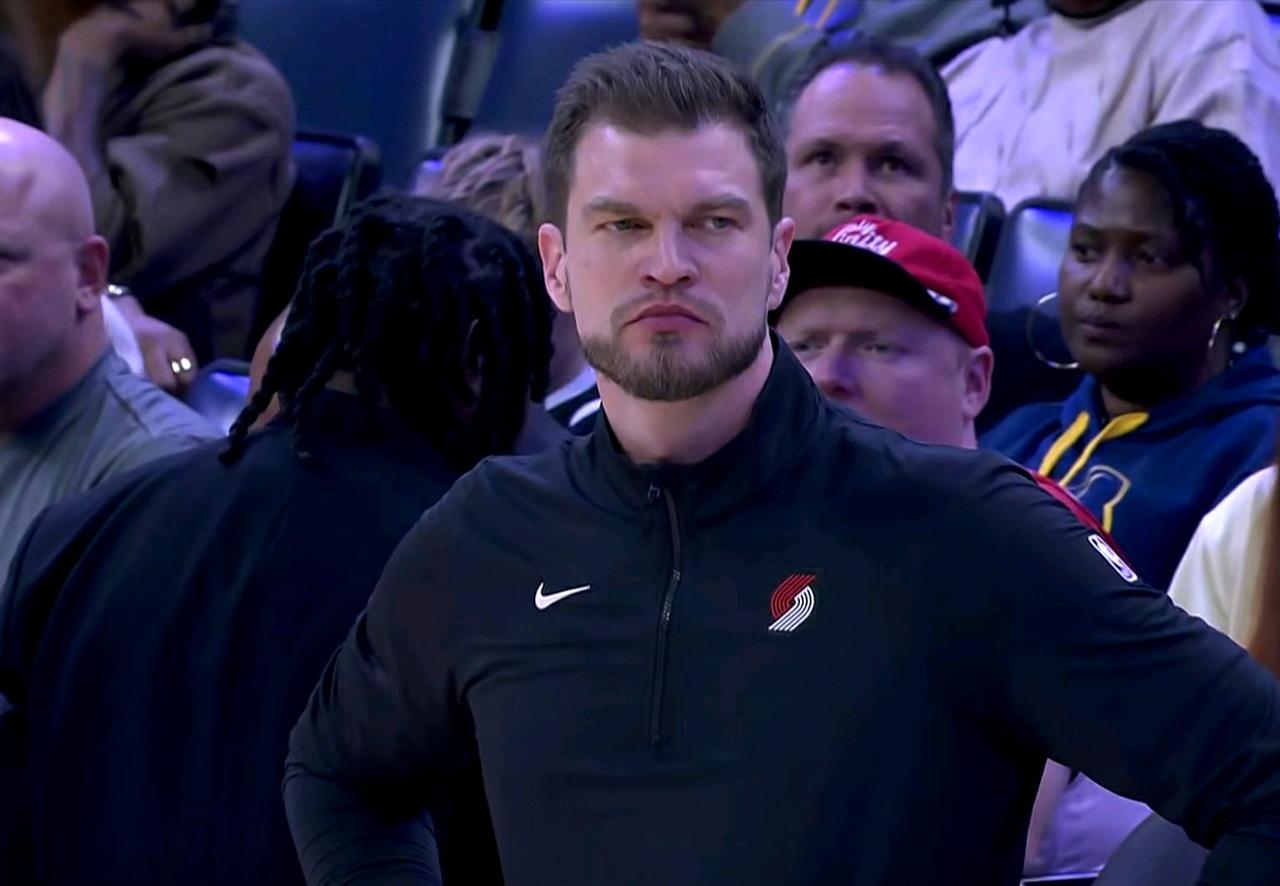 斯普利特这招够狠的！！！斯普利特突然让杨瀚森首发，让质疑者彻底闭嘴，斯普利特