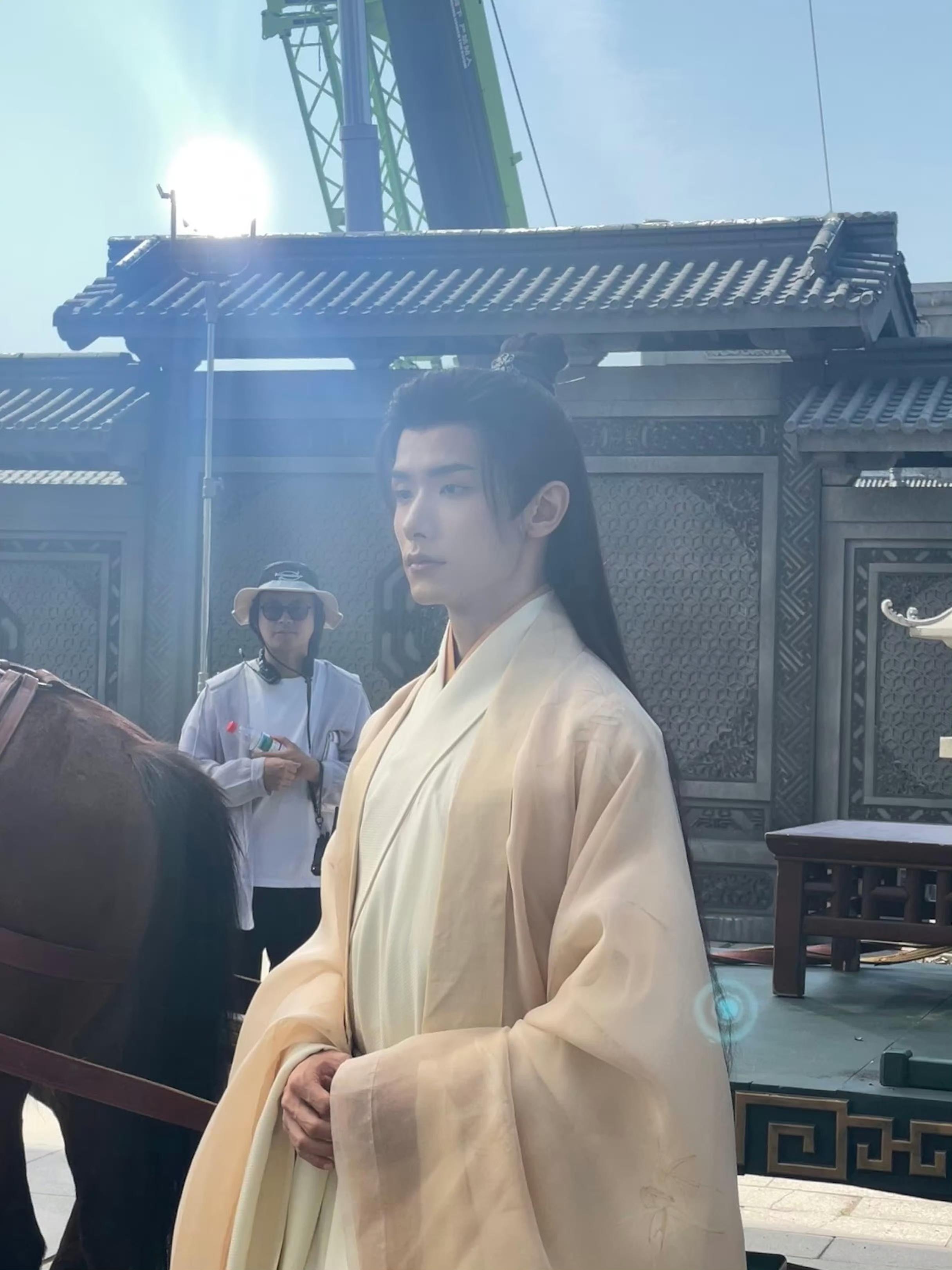 清冷佛子为大小姐还俗晏白楼这个佛子还俗后太会了！劝人吵架文绉绉，骂人也不带脏字