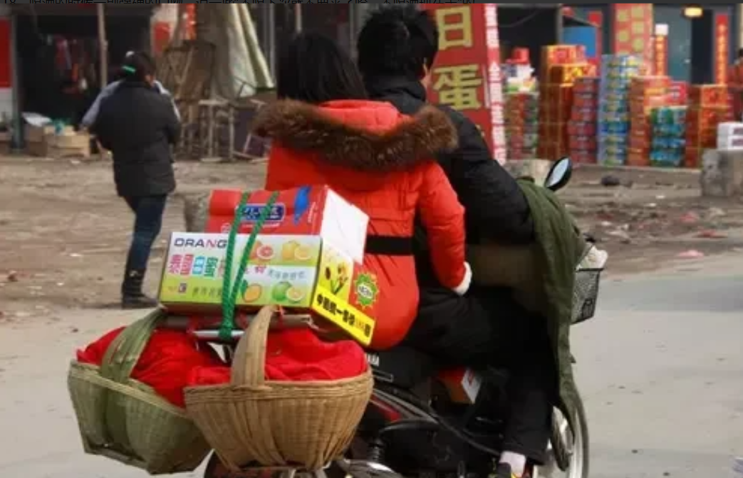 亲戚看不起你的20条表现1、逢年过节提着水果，牛奶走亲戚，走的时候，亲戚说，