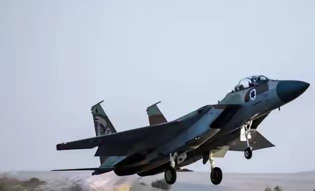 突发！五批导弹核心原料连夜运抵伊朗，美国急疯了，真相藏不住了美国这次急眼，是