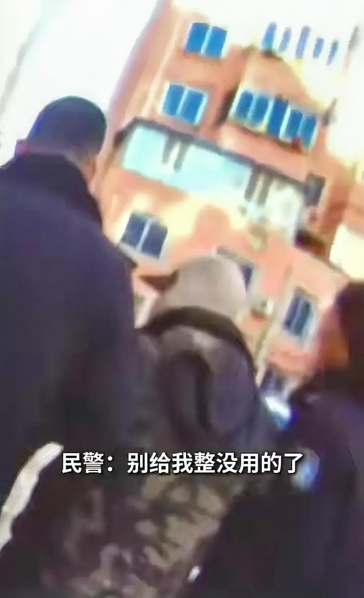 铁岭公安办案太有意思了市民报案丢了个猪头监控里看是让人骑电动车偷走了民警一