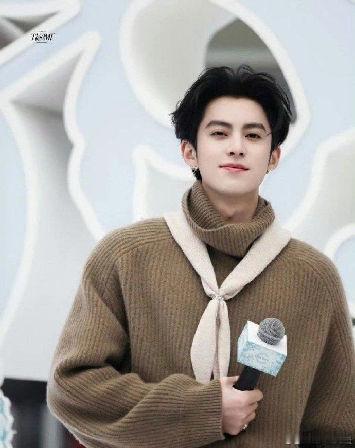 艾热王鹤棣默契无需多言救命！艾热刚说完关键词，王鹤棣就猜中，这默契谁能比你好星期