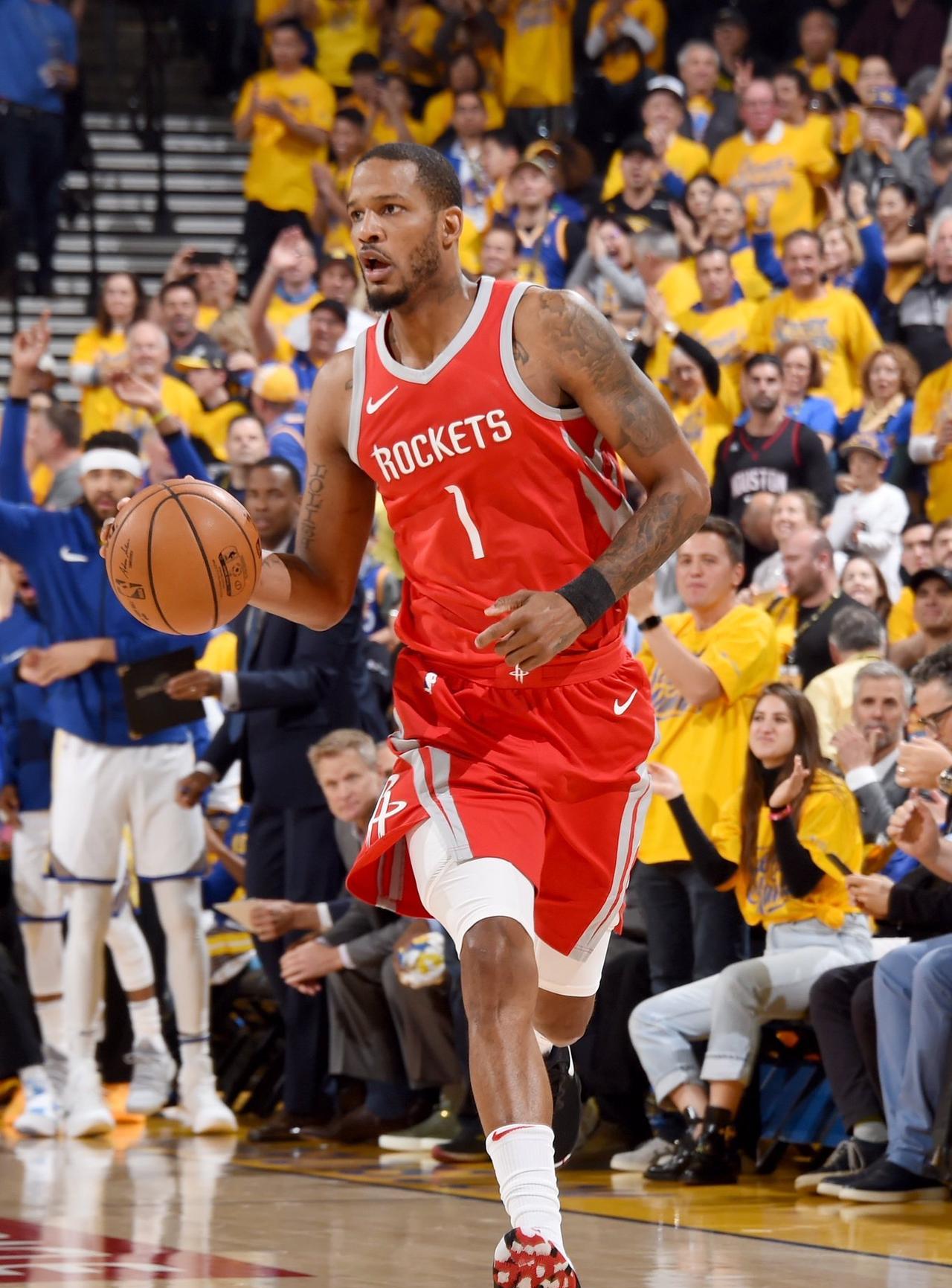 据《体育画报》估计，60%的NBA球员在退休后五年内破产，特雷弗阿里扎也不例外。