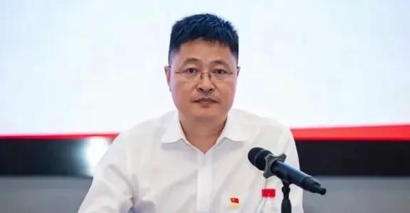 浙江这两个人火了！看了通篇的报道，很难相信这是发生在2026年的事情，这件事