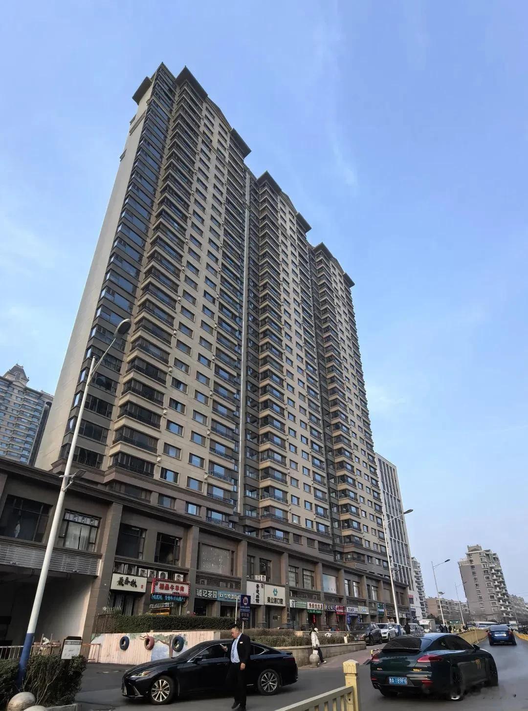 谁说顶楼不能买？我住过后，再也不想换楼层！很多人买房都劝我：一楼、顶楼千万