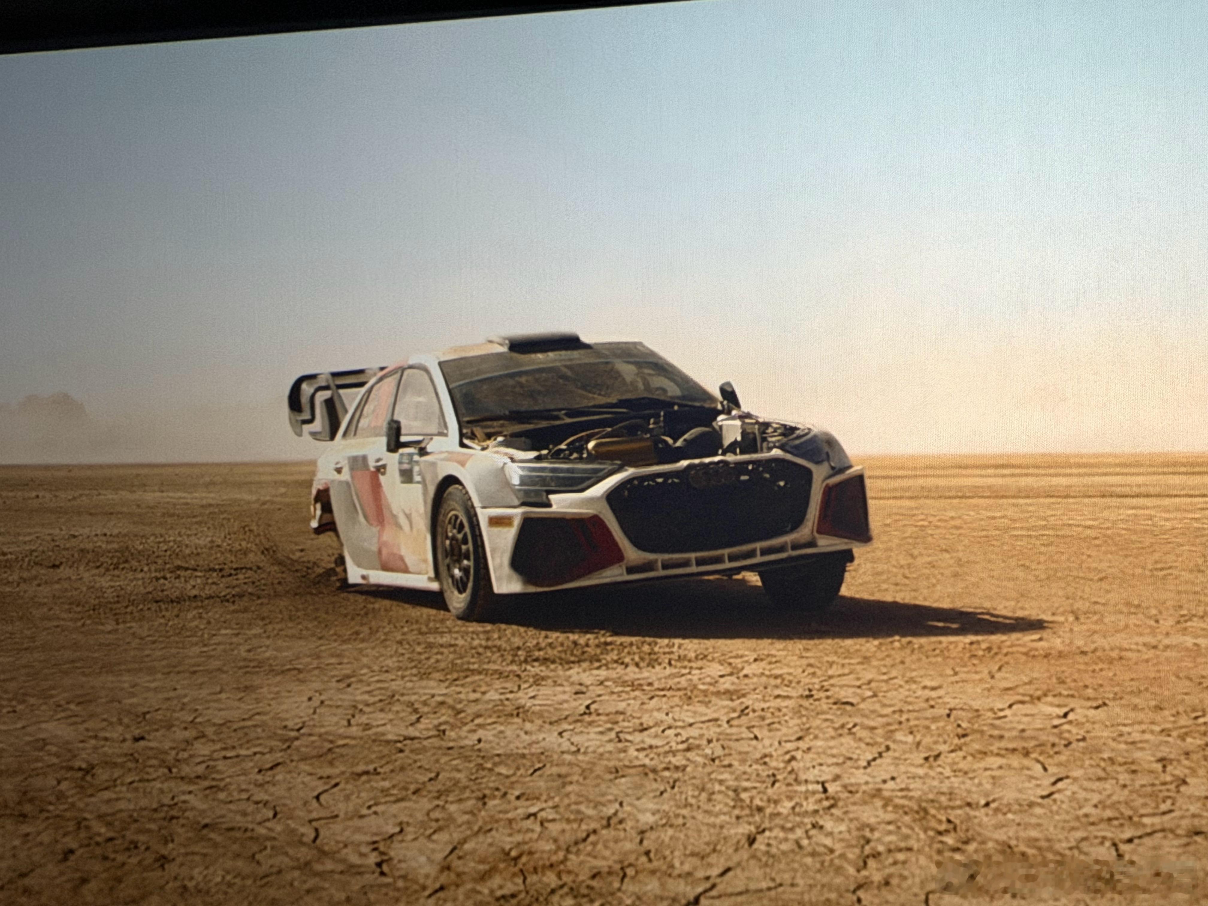 失误了，怎么忘了囤点儿a3卖呢…纯爽片，太爽了看完把我赛那的eco模式关了