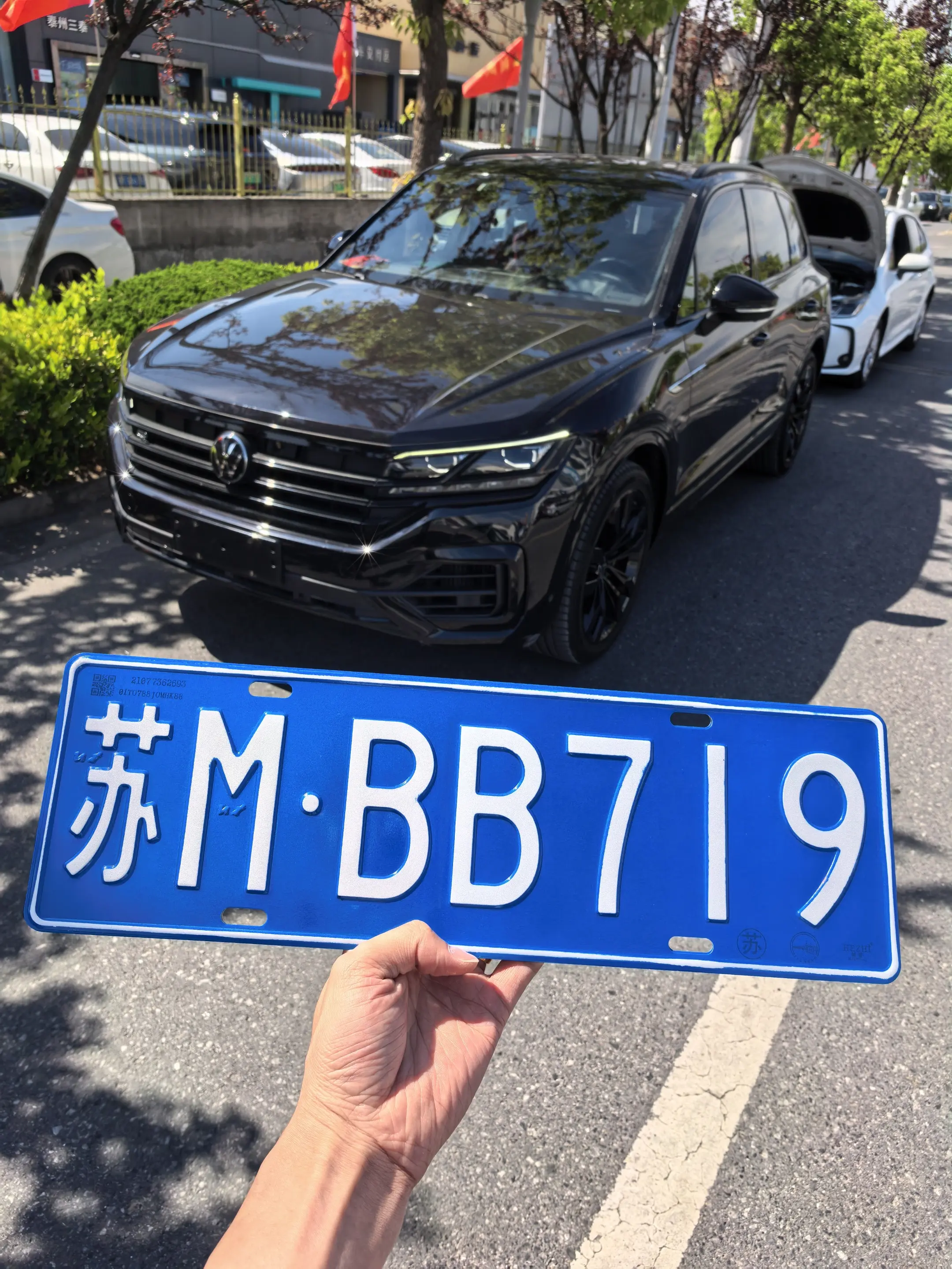 途锐卖40万，没有缺点了吧。