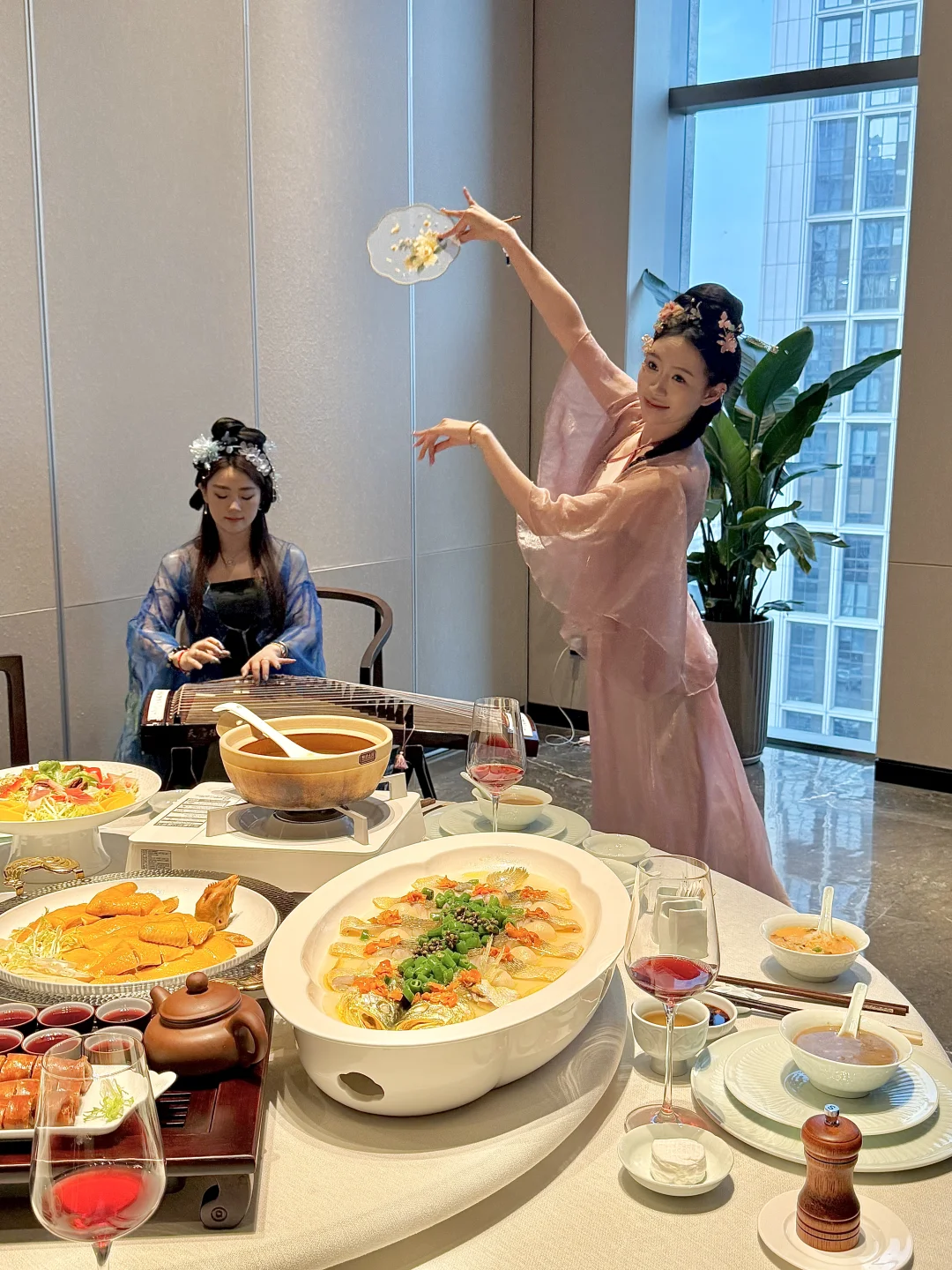 南京！请客户吃饭被夸到不好意思😅