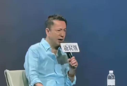 现在终于明白华谊兄弟为什么会走到今天这一步了。 真不是因为他们签不下大导演，