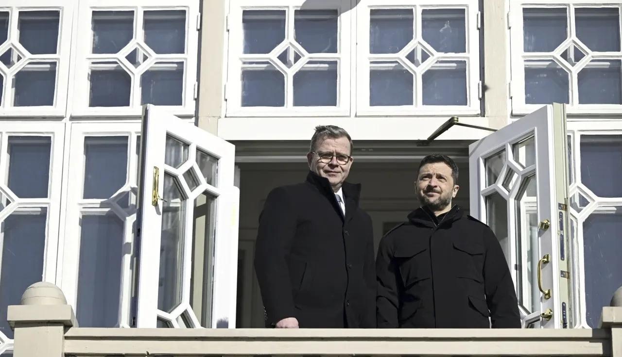 【无计可施就做强盗】当地时间2025年12月16日，芬兰总理佩特里·奥尔波在接