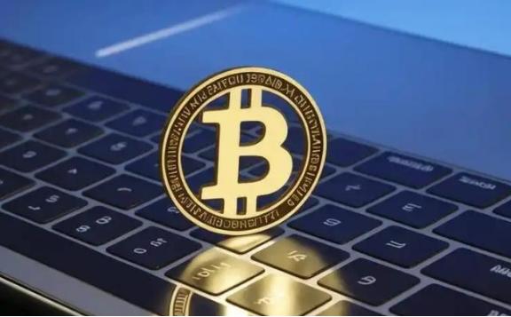 比特币现在每天大约被挖出450个，价值3.5亿元左右。这450个比特币不是凭空产