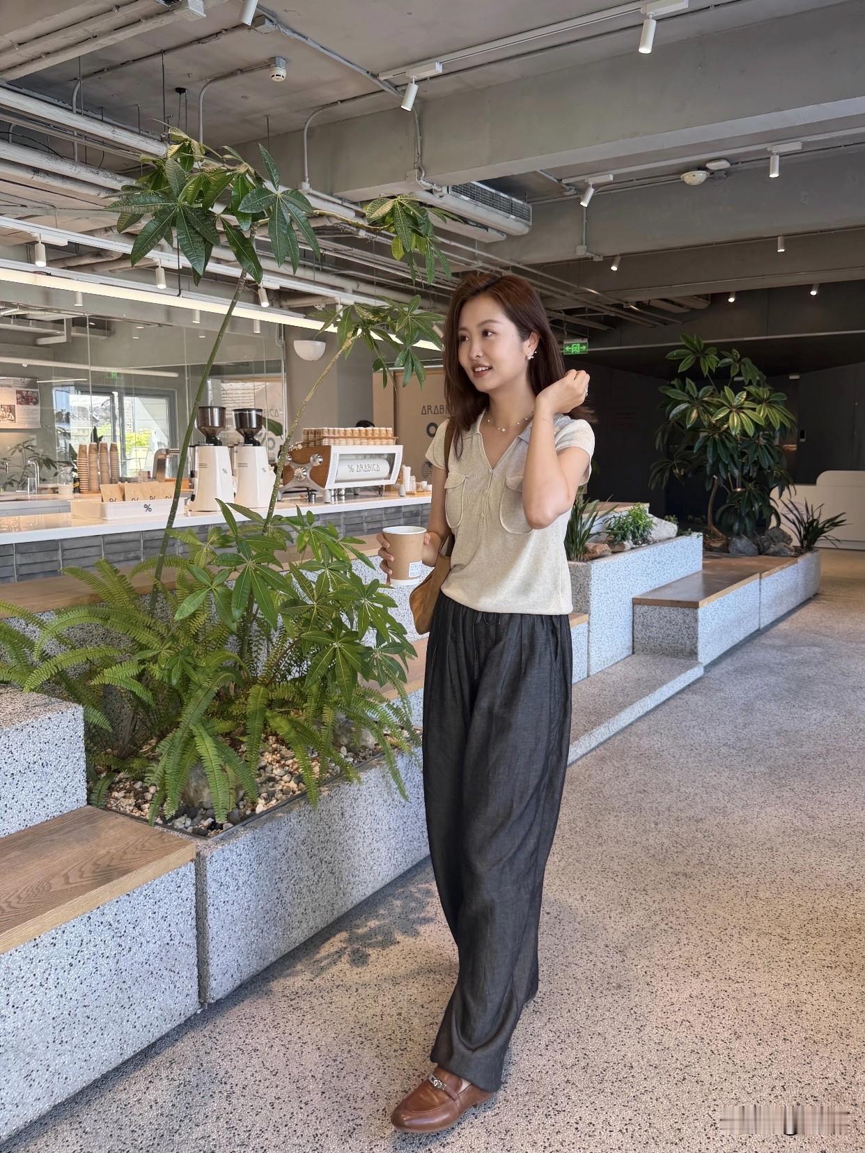 选择怎样的女人做老婆三观一致很重要，不然生活里处处是矛盾。得选那个能和自己相互理