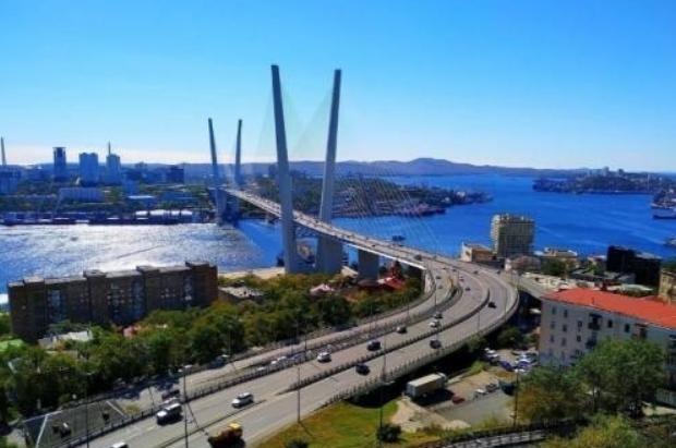 俄高官：沙俄占中国的不妨卖给中国。近年来，俄罗斯一直喊着“向东看”的口号，试图开