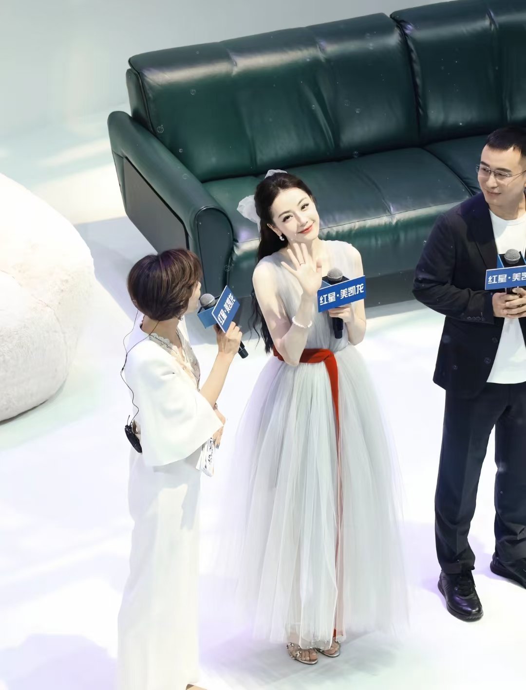 这眼神这笑妈妈我瞅见仙女了​​​