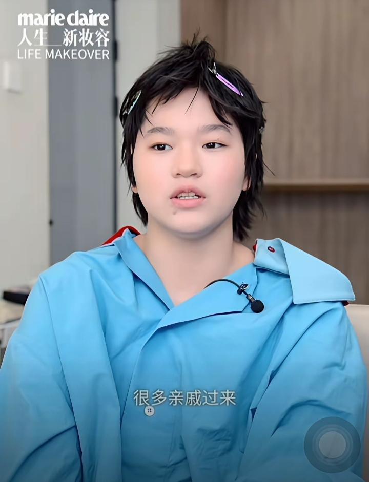 全红婵在接受时尚采访时，分享了近期的开心与烦恼。她最开心的是回家过年例，团聚的热