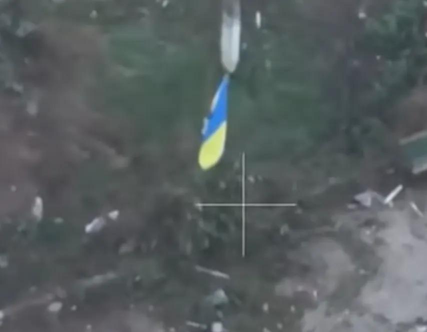 乌军在战场上不断败退，不仅军心动摇，而且对西方盟友也不好交代。所以，乌军就经常搞