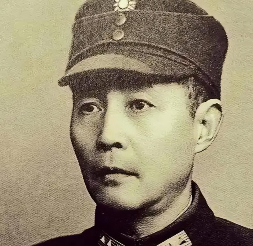 1938年国军上将钱大钧，黑着脸走进军统湖北站，当着众特务的面，一枪打死了副站长