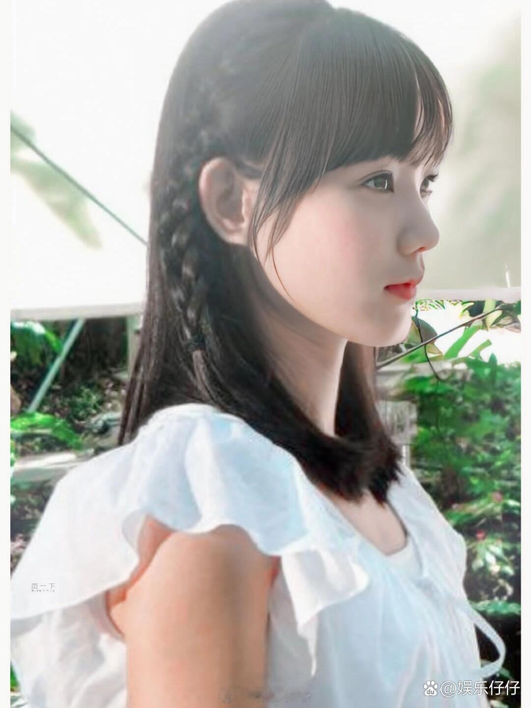 大学时期的李一桐清纯可爱，为什么总有人说她整容