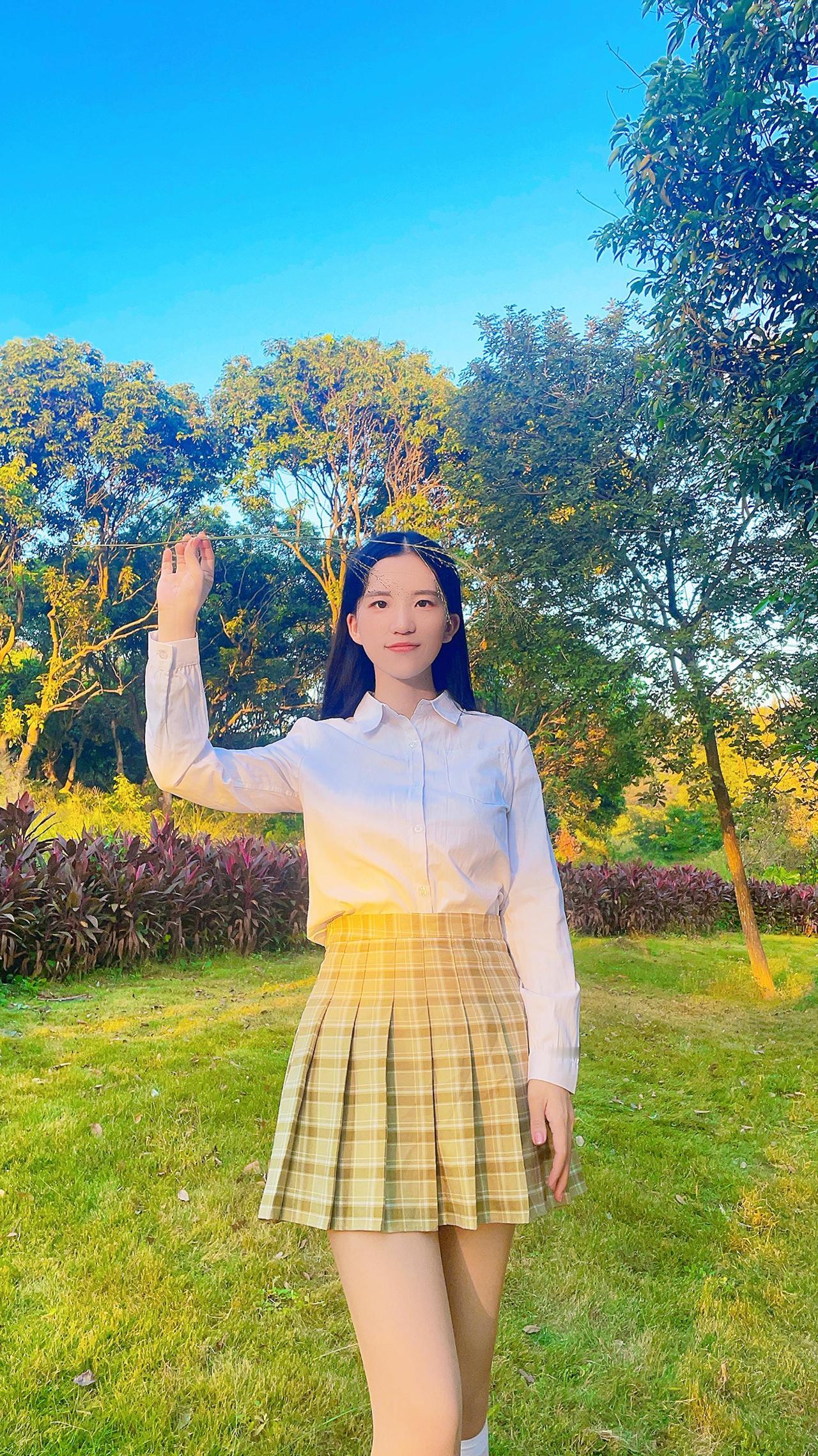 过年你回老家了吗？美女jk小腿袜黑丝