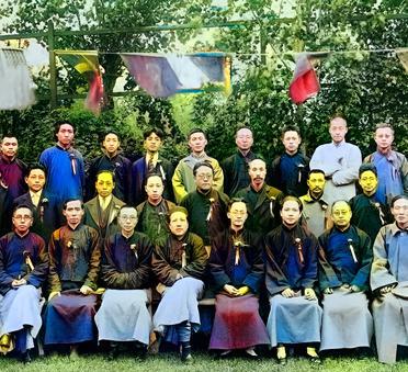 这是1924年5月5日，纪念孙中山就任非常大总统三周年的庆祝会在上海莫里哀路二十