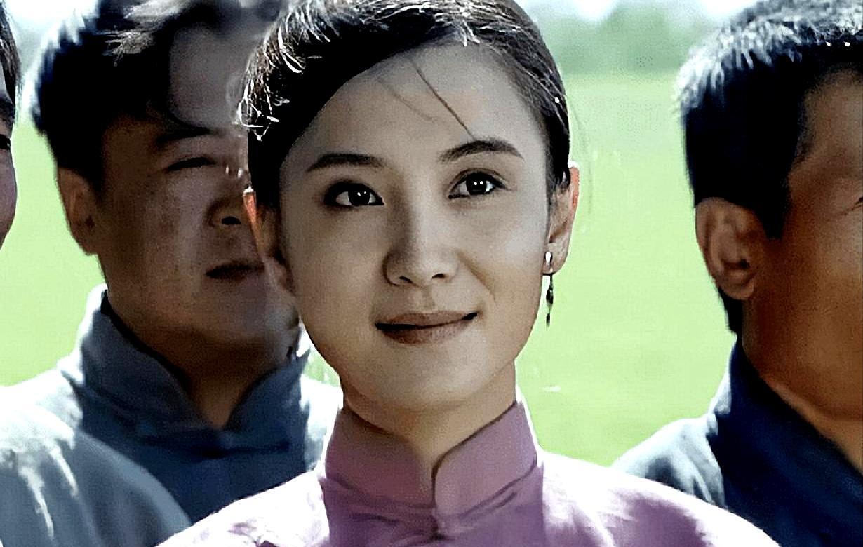 骗了我们18年，《闯关东》里鲜儿最大的底牌，根本不是她的脸。电视剧把所有笔墨，